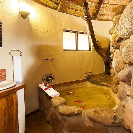 Rain Farm Game Lodge Shakaskraal Exterior photo