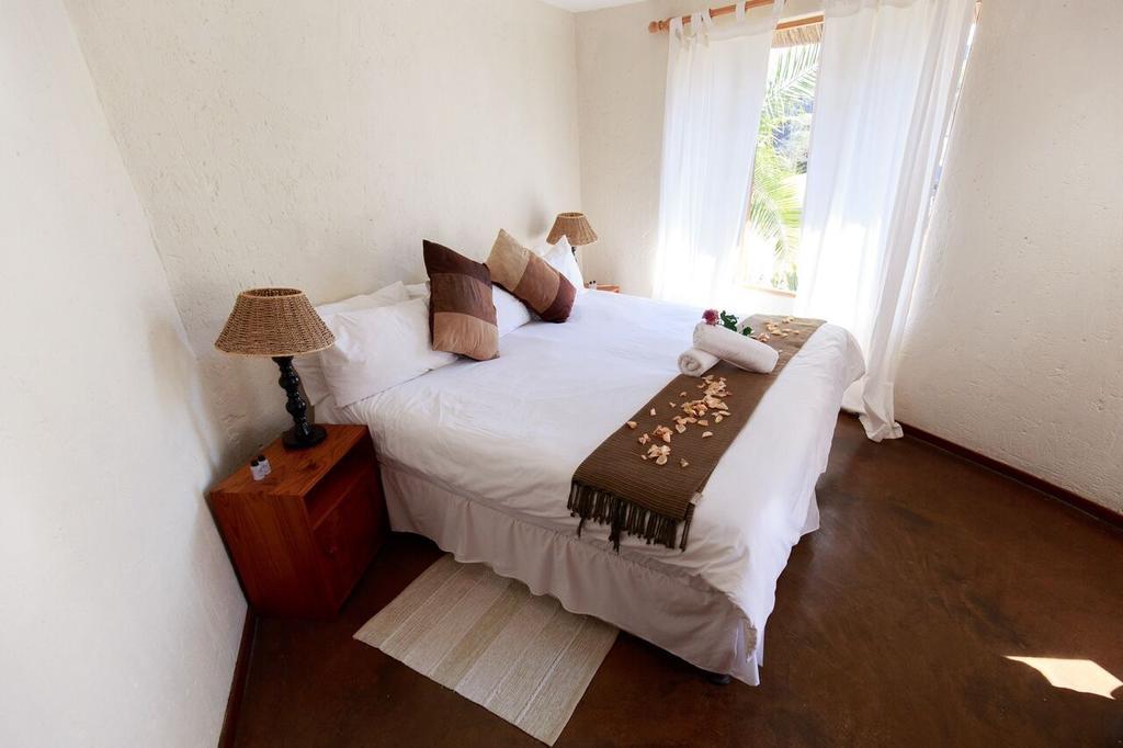 Lodge Rain Farm Game Shakaskraal